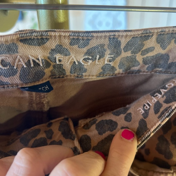American Eagle AE Stretch Leopard High-Waisted Stovepipe Ankle Pant - Picture 8 of 10
